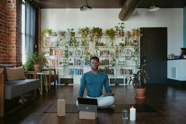 What Are the Best Practices for Creating a Calm and Soothing Meditation or Yoga Space at Home?